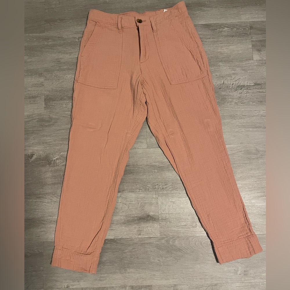 Old Navy Cropped cargo Casual pants